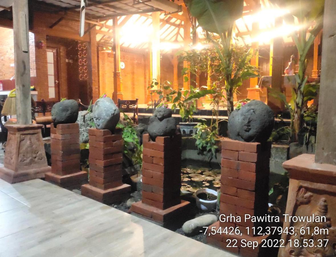 Grha Pawitra Trowulan Appartement Buitenkant foto