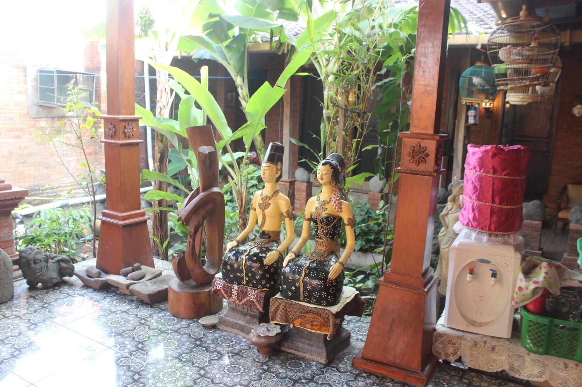 Grha Pawitra Trowulan Appartement Buitenkant foto