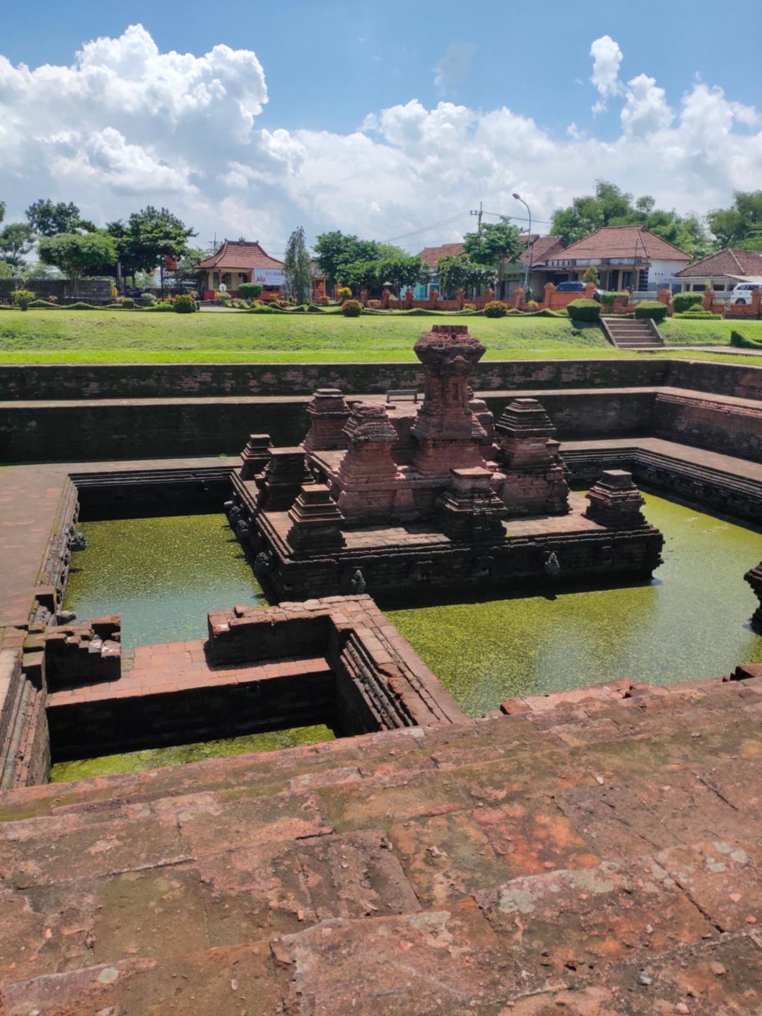 Grha Pawitra Trowulan Appartement Buitenkant foto